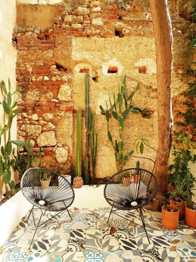 Fixie Lofts - Colonial Villa Suites With Pool Santo Domingo Exterior photo